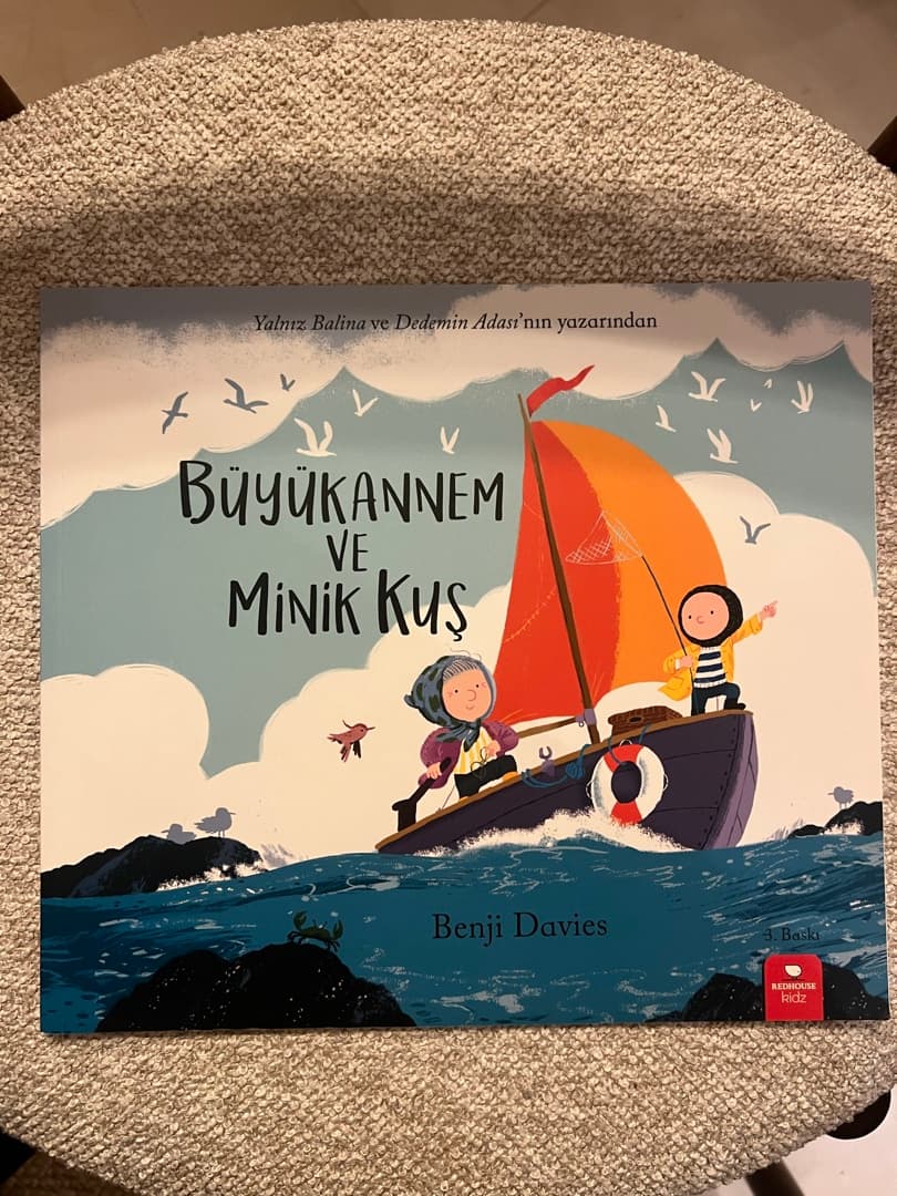 Foto 1 van Büyükannem ve Minik Kuş