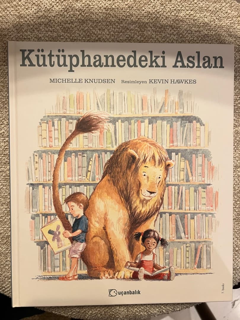 Foto 1 van Kütüphanedeki Aslan