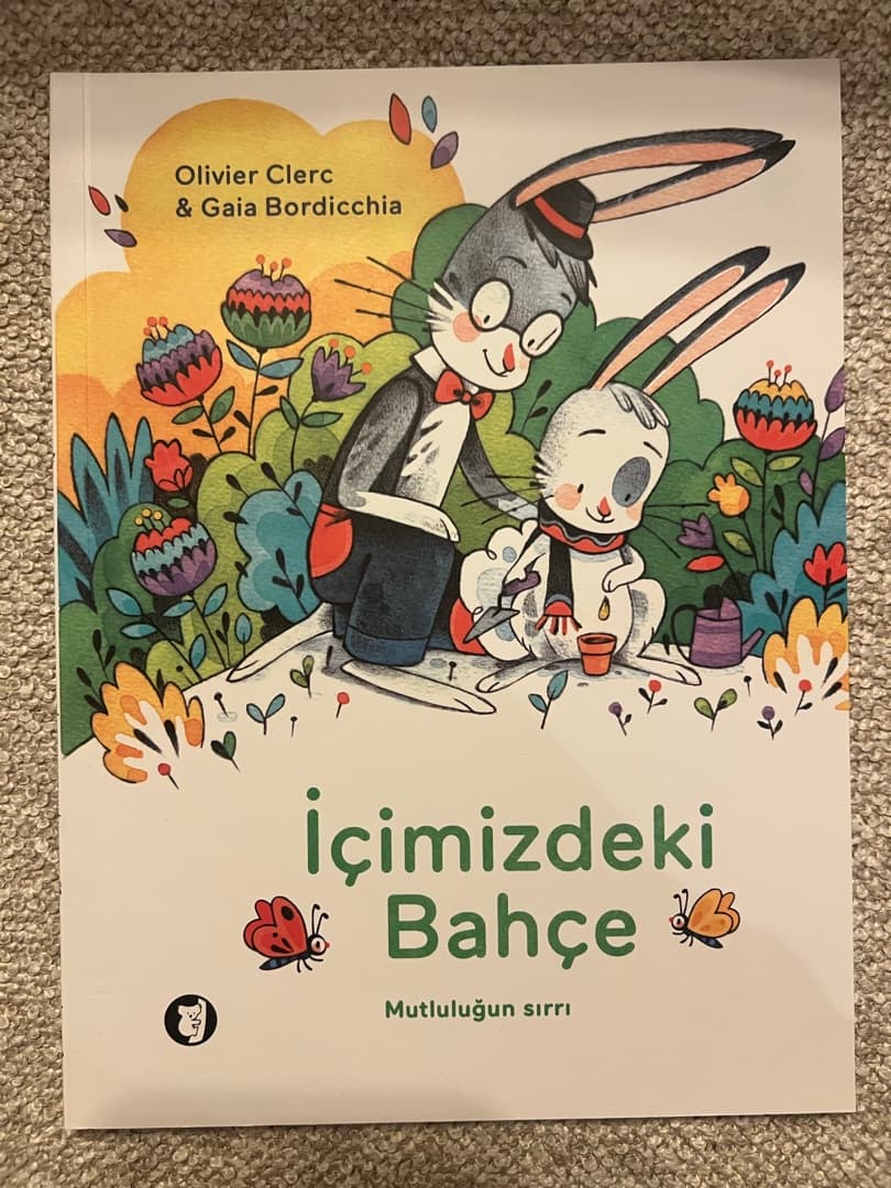 Foto 1 van İçimizdeki Bahçe: Mutluluğun Sırrı