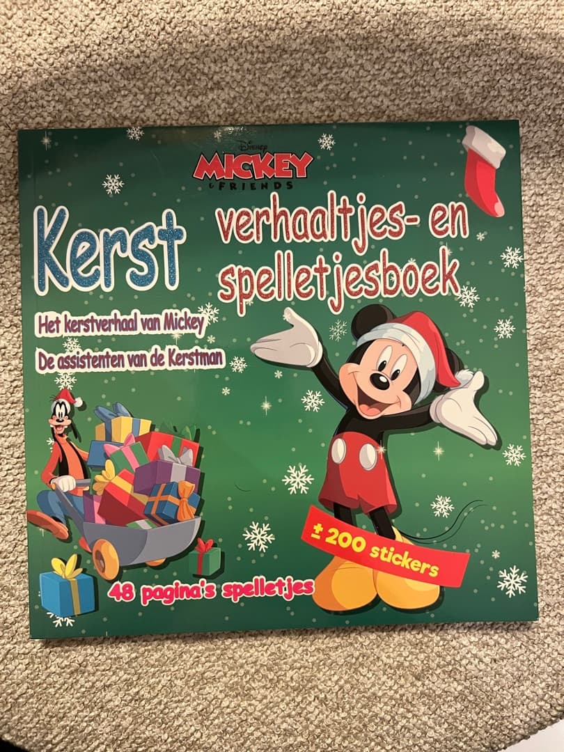Foto 1 van Mickey: Kerst verhaaltjes- en spelletjesboek
