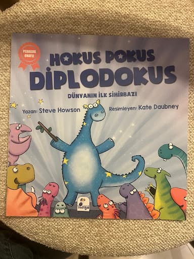 Foto 1 van Hokus Pokus Diplodokus (Dünyanın İlk Sihirbazı)