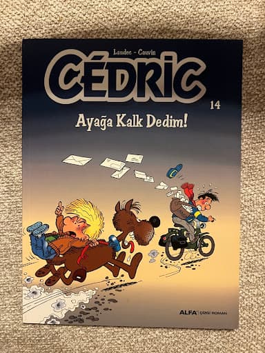 Foto 1 van Cédric 14 - Ayağa Kalk Dedim!