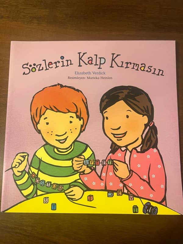 Foto 1 van Sözlerin Kalp Kırmasın