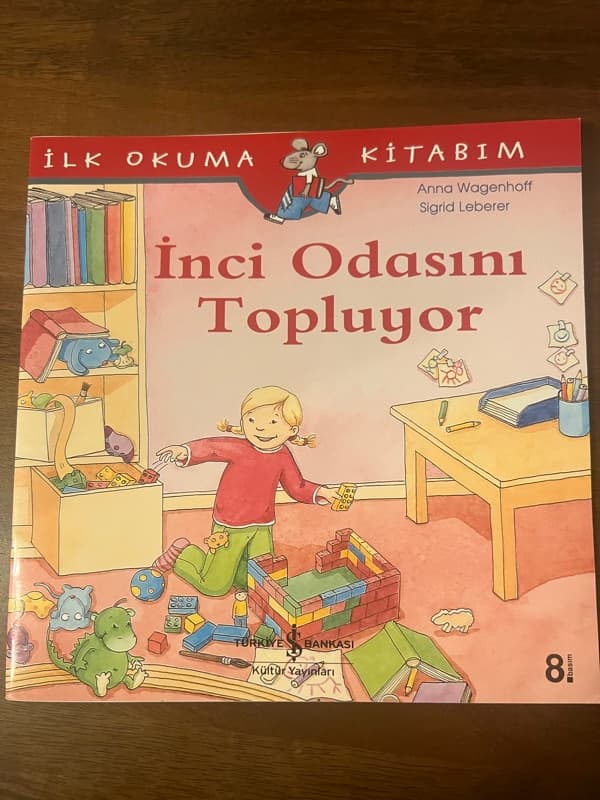 Foto 1 van İnci Odasını Topluyor