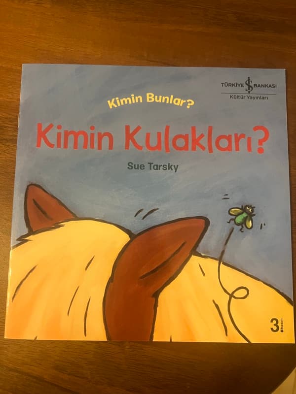 Foto 1 van Kimin Kulakları? - Kimin Bunlar?