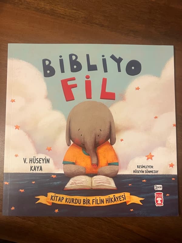 Foto 1 van Bibliyo Fil - Kitap Kurdu Bir Filin Hikâyesi