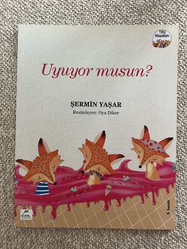 Foto 1 van Uyuyor musun?