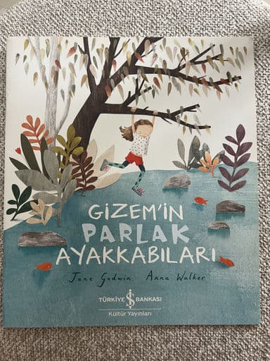 Foto 1 van Gizem'in Parlak Ayakkabıları
