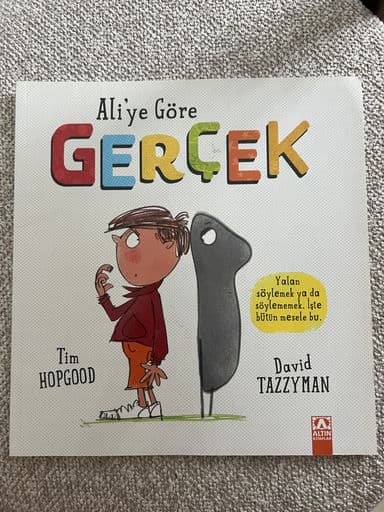 Foto 1 van Ali'ye Göre Gerçek