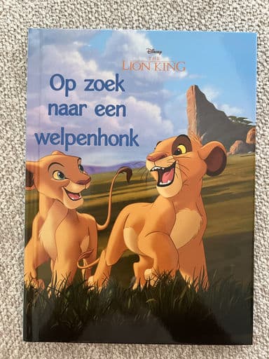 Foto 1 van The Lion King: Op zoek naar een welpenhonk