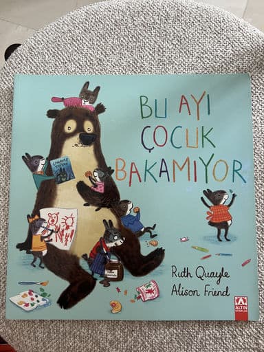 Foto 1 van Bu Ayı Çocuk Bakamıyor